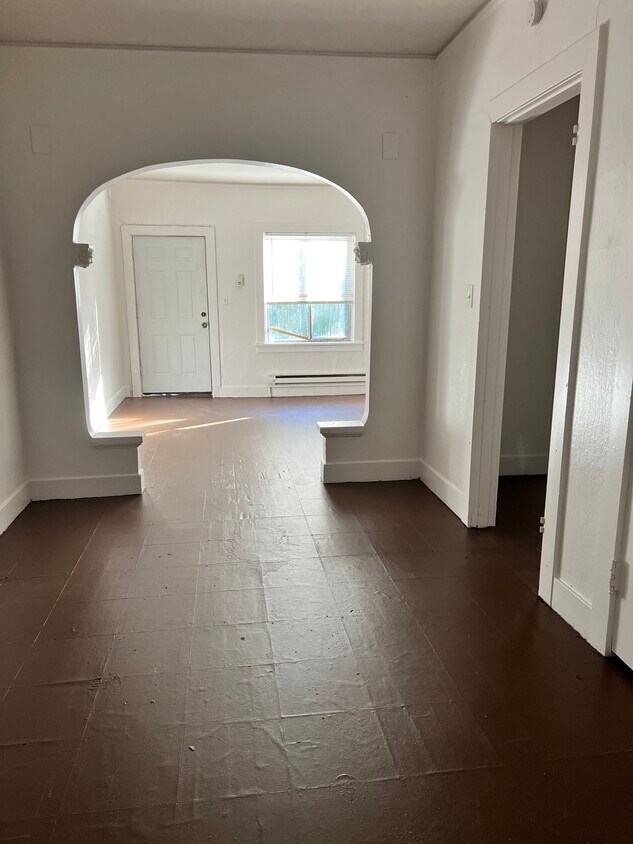 122 W 2nd St, Aberdeen, WA 98520 Apartments in Aberdeen, WA