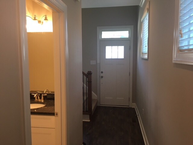 Building Photo - 208 Log Pond Ct
