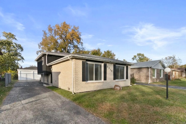 Building Photo - 2236 W 157th Pl