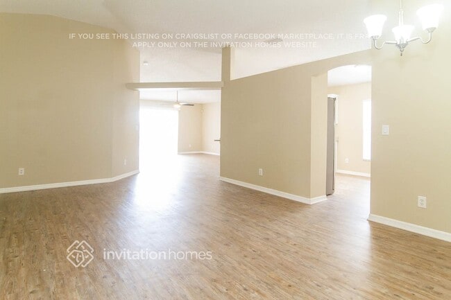 Building Photo - 2657 Deercroft Dr