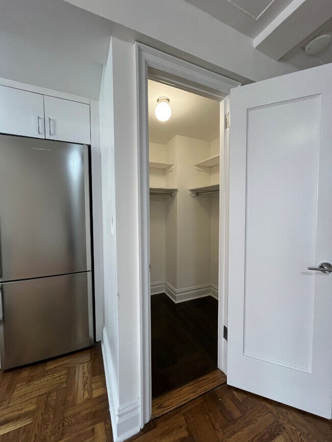 Foto del edificio - 137 E 38th St