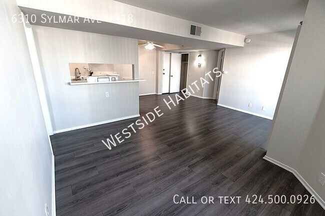 Foto del edificio - 6310 Sylmar Ave