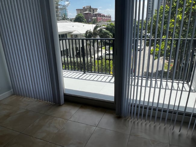 Building Photo - 525 N Ocean Blvd