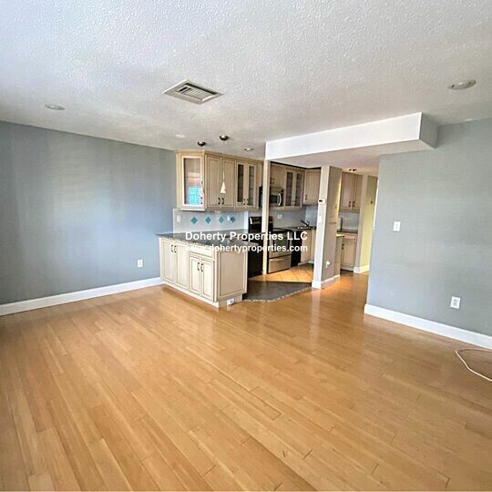 Foto del edificio - 195 Thorndike St