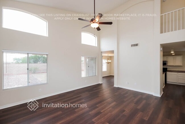 Building Photo - 6887 W Via Del Sol Dr