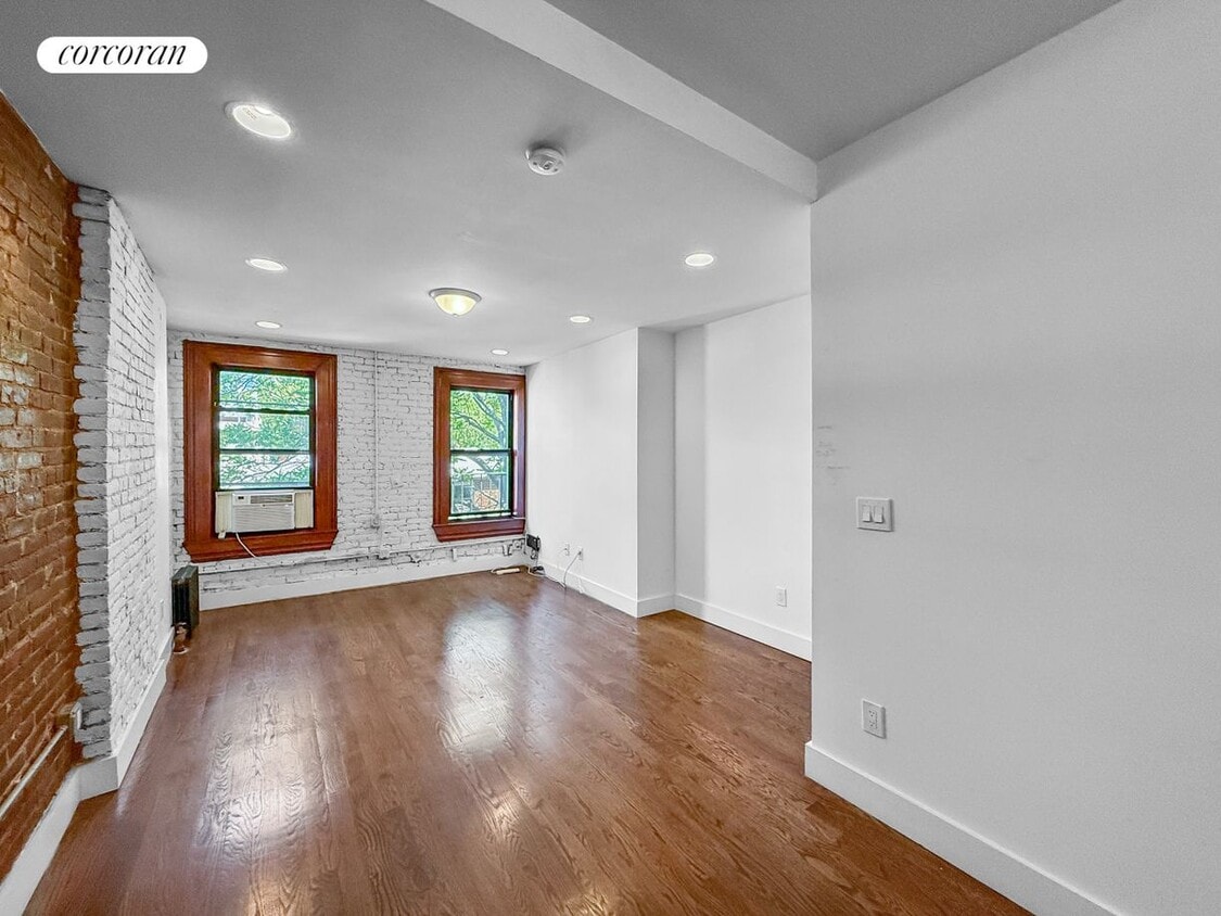 Primary Photo - 475A Hicks St