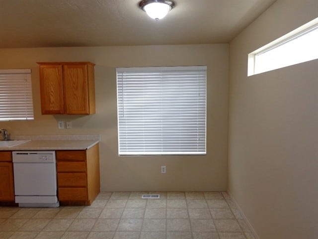 Foto del edificio - 1836 N Stallion Ln
