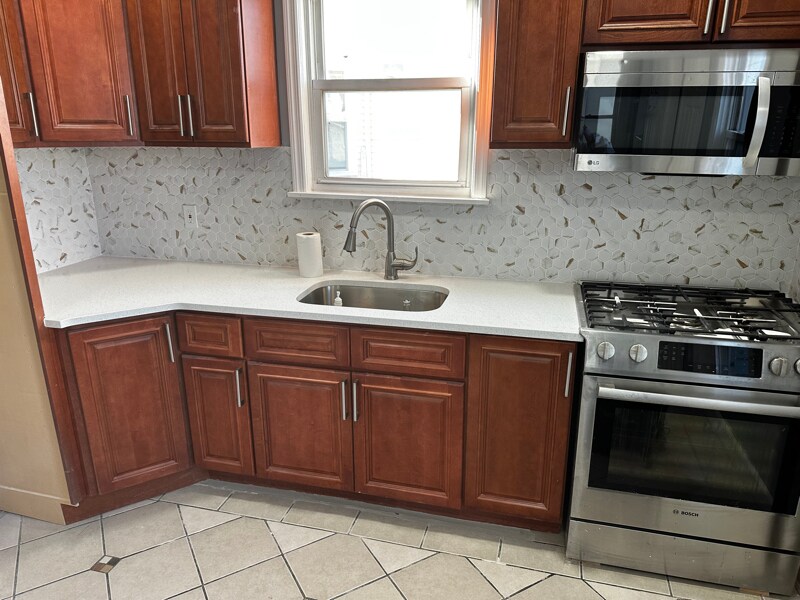 Foto principal - 158 Sherman St