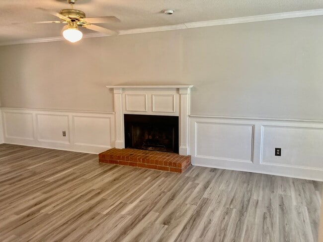 Building Photo - 4195 Litchfield Ln