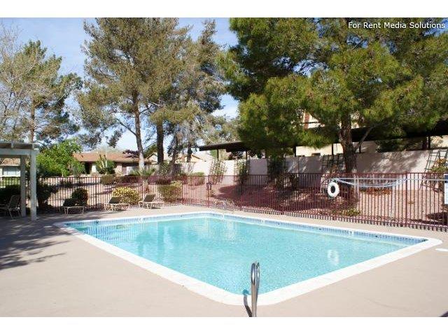 Piscina - Casa De Alicia Apartments