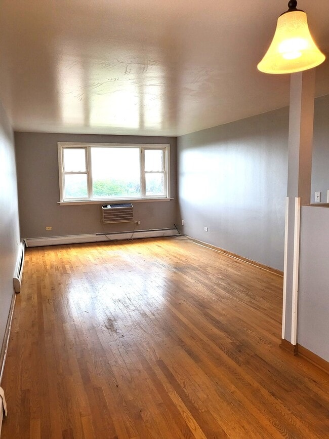 Foto del edificio - 4600 N Cumberland Ave