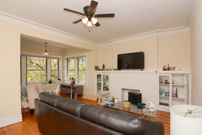 Foto del edificio - 4400 N Racine Ave