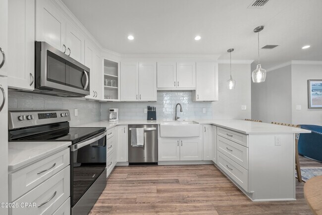 Foto del edificio - 121 Lakeside Cir