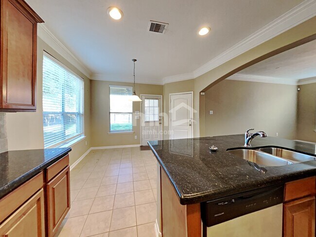 Building Photo - 12403 Fort Dupont Ln