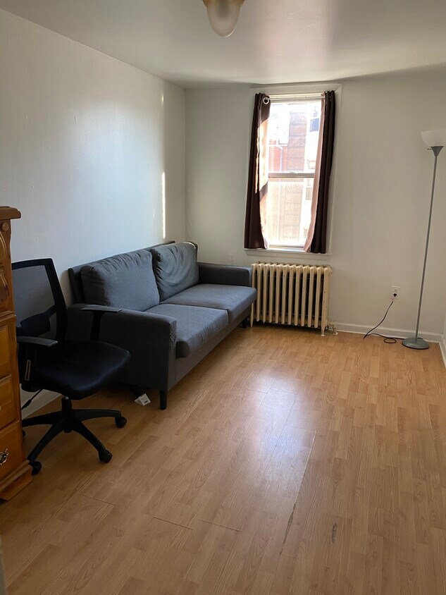 Foto principal - 6600 Horrocks St