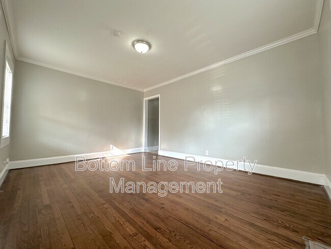 Foto del edificio - 1823 Union St