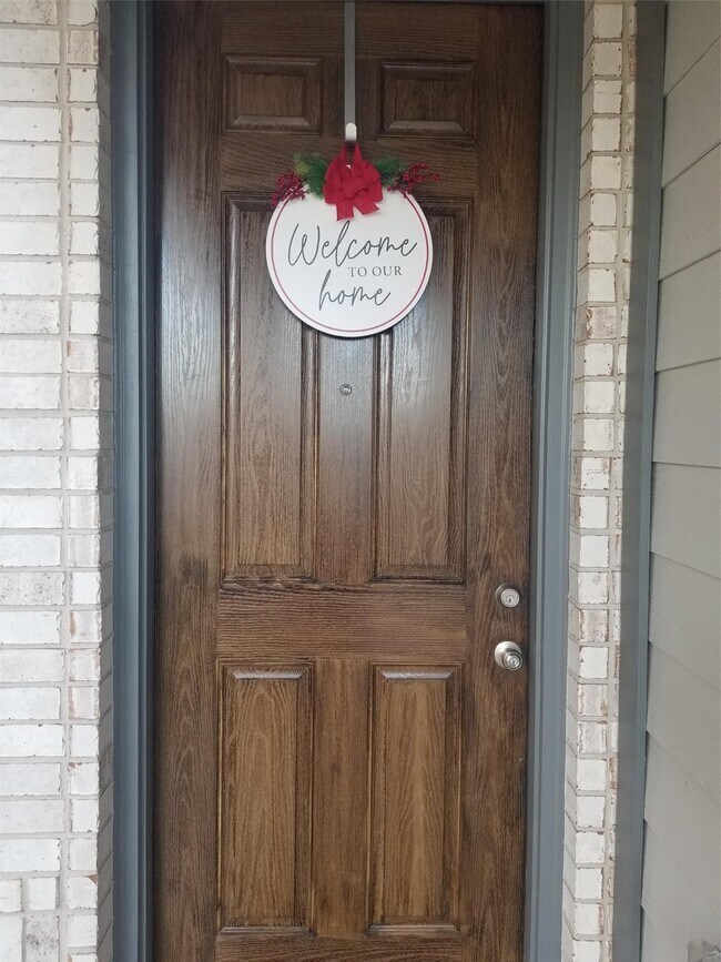 Building Photo - 9406 Castillo Ct