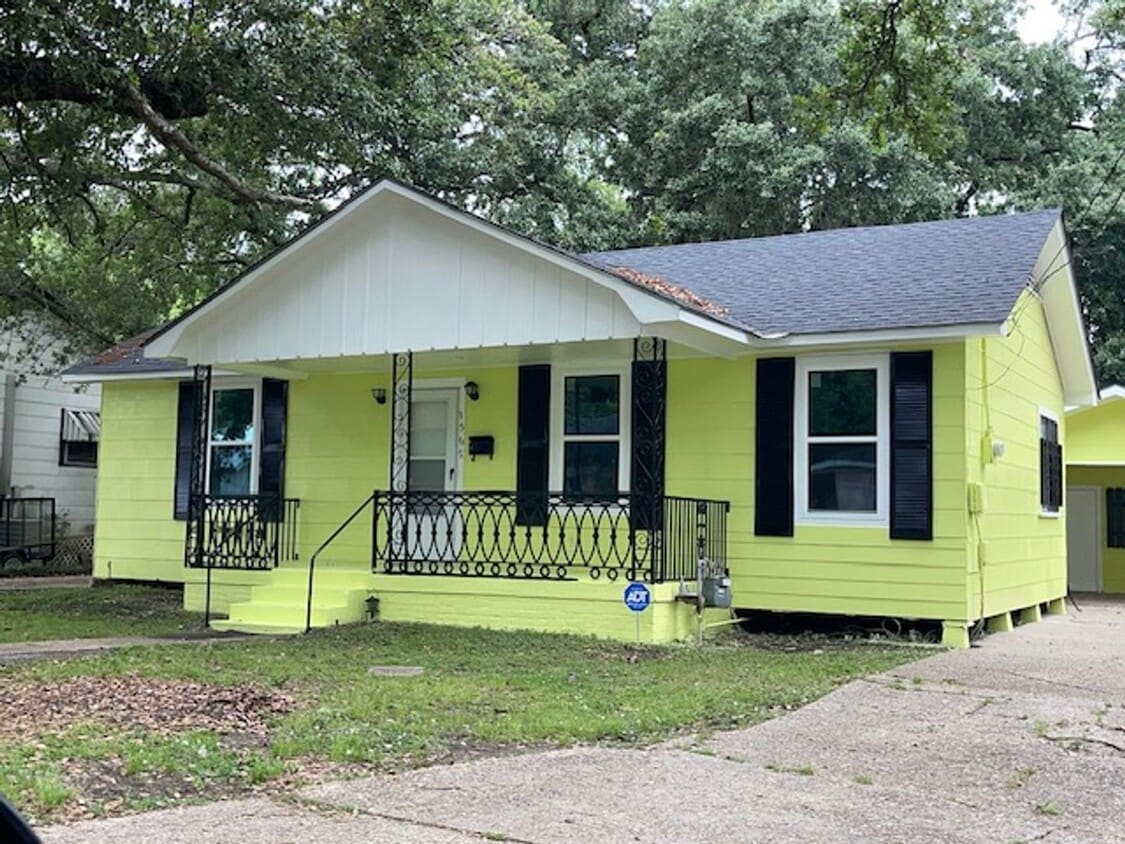 Photo - 3567 Charles Street - 3 bedrooms 1 bath