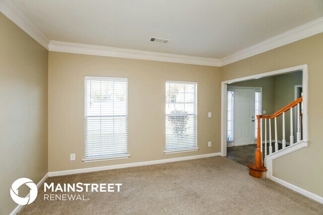 Building Photo - 2315 McMurry Dr