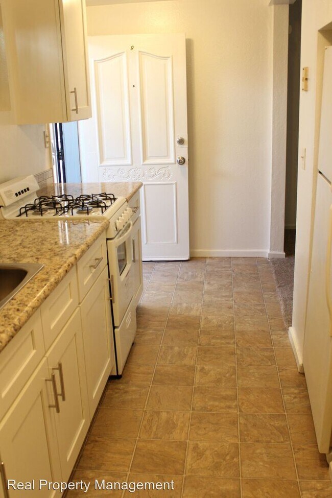 Foto del edificio - 311 S Clementine St