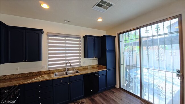 Foto del edificio - 3661 Turquoise Waters Ave