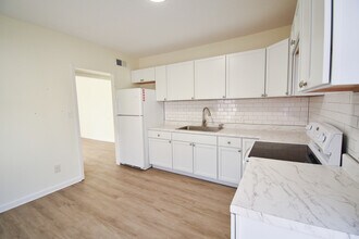 Building Photo - 518 Benton Ave