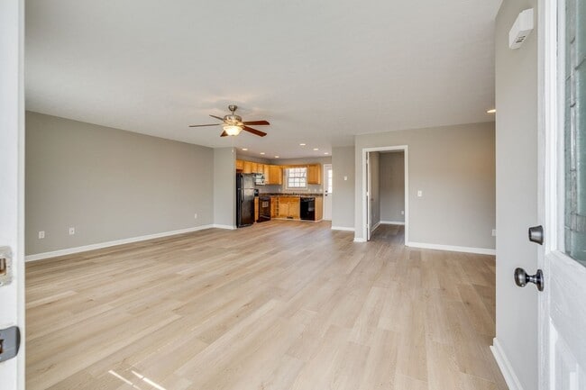 Building Photo - 14245 Lariat Lp