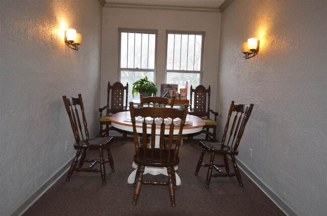 Building Photo - 1315 Kavanaugh, #7