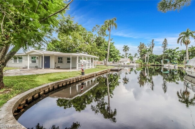 Building Photo - 1152 Harbor Dr