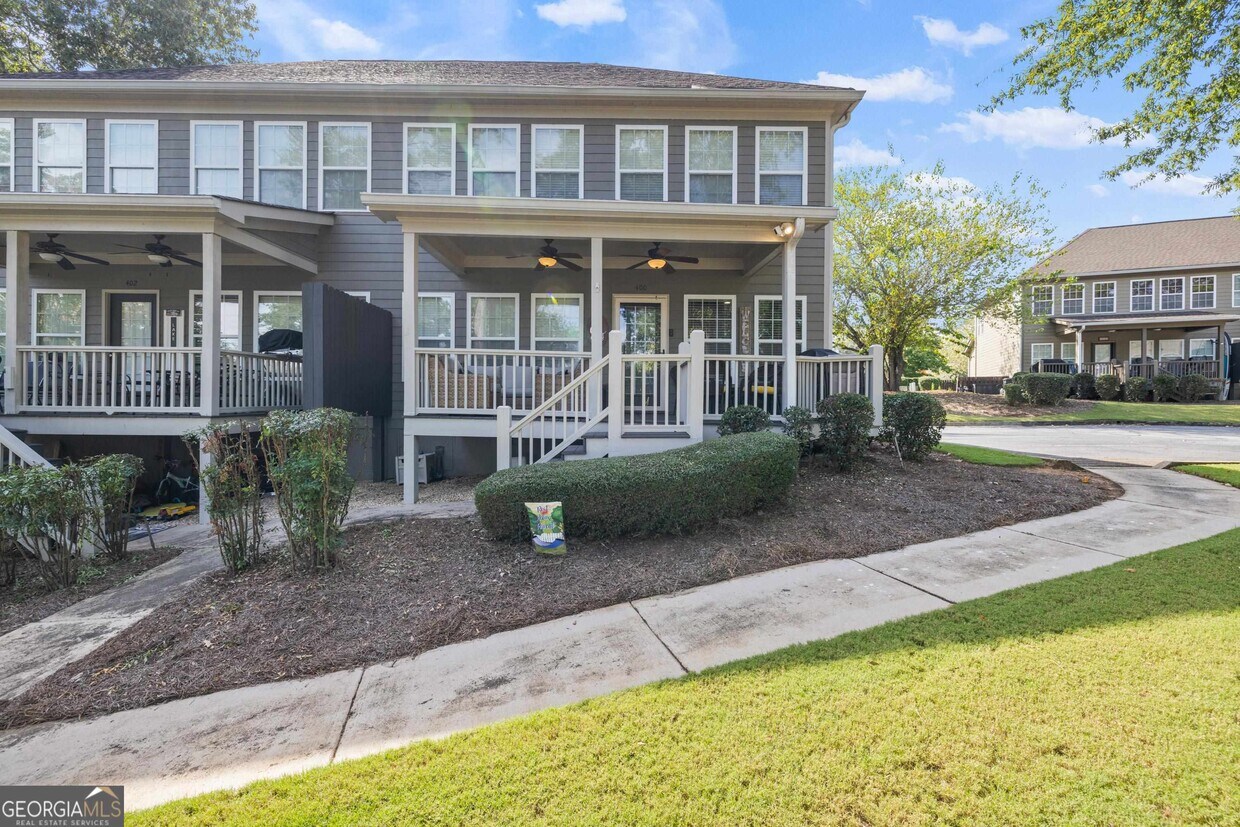 Primary Photo - 400 Port Laz Ln