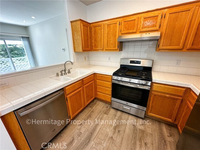 Building Photo - 99 Carlsbad Ln