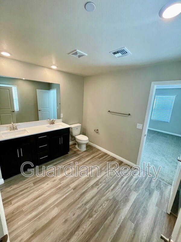 Building Photo - 3189 Brynley Ave