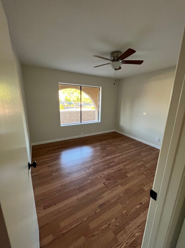 Building Photo - 12635 N La Montana Dr