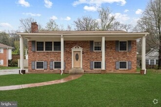 Building Photo - 7515 Pleasant Way