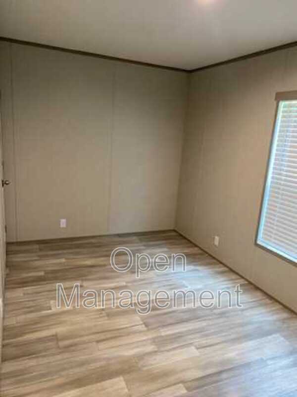 Foto del edificio - 4511 Dirt Rd