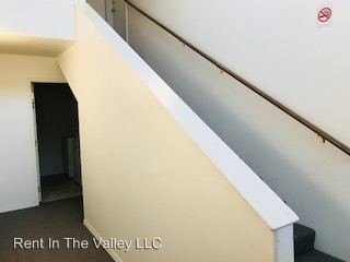 Building Photo - 395 E Victor Cir