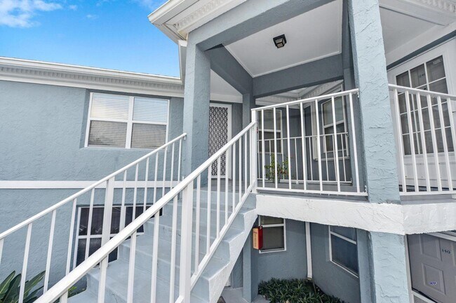 Building Photo - 3254 SE Aster Lane 239 Stuart Fl 34994