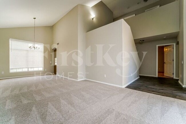 Building Photo - 7741 E Calle Bien Nacida