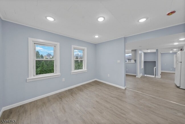 Foto del edificio - 6 1st Ave