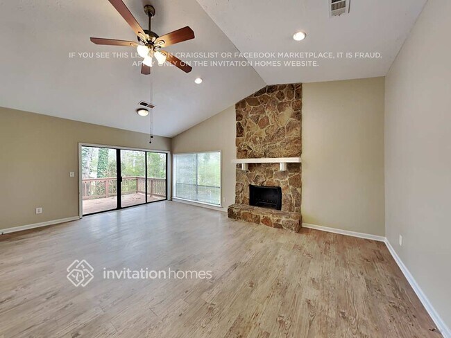 Foto del edificio - 2690 Big Oaks Dr