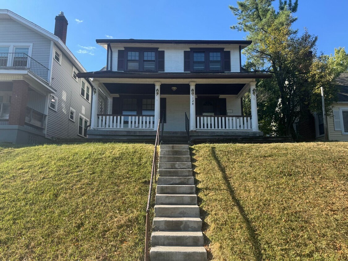 Foto principal - 124 Pointview Ave