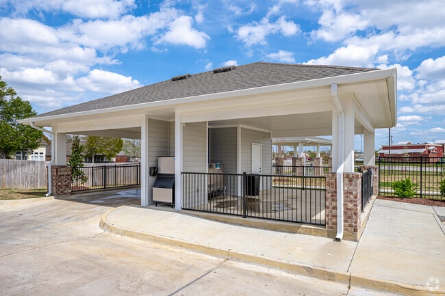 Car Wash & Dog Wash Station - The Waters At Millerville