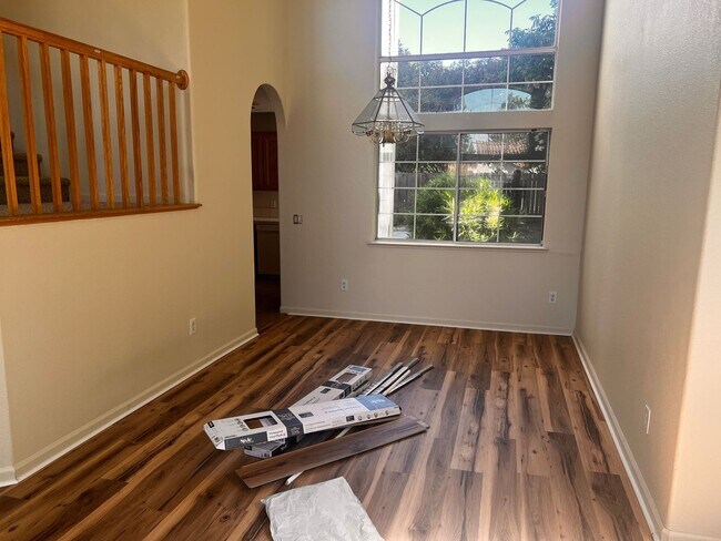 Foto del edificio - Large Browns Valley home 5/3 2229 Sq Ft.