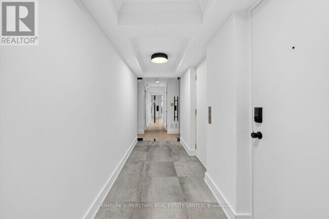 Photo du bâtiment - 409-421 Bloor St E