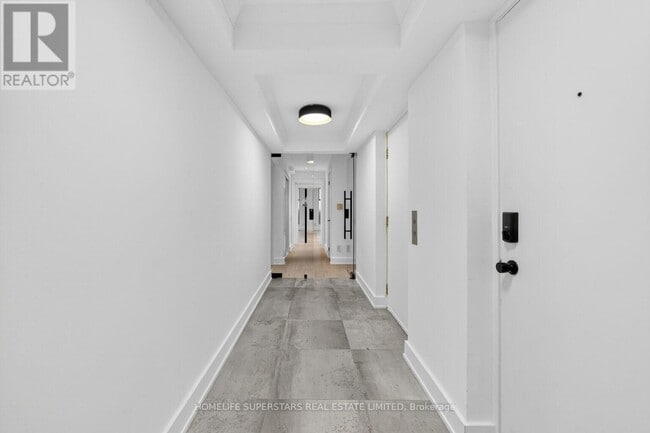 Photo du bâtiment - PH 3 - 409 BLOOR STREET E