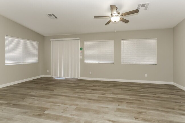 Building Photo - 508 Rancho Del Sol Way