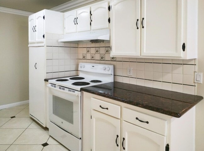 Foto del edificio - 7485 Loma Verde Way