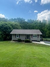 Building Photo - 2710 S Greenwood Dr