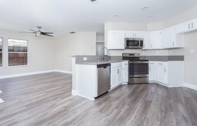 Building Photo - 5108 Equestrian Way