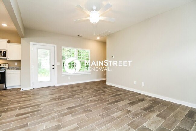 Foto del edificio - 4 Bedroom Pet-Friendly Home in Murfreesbor...